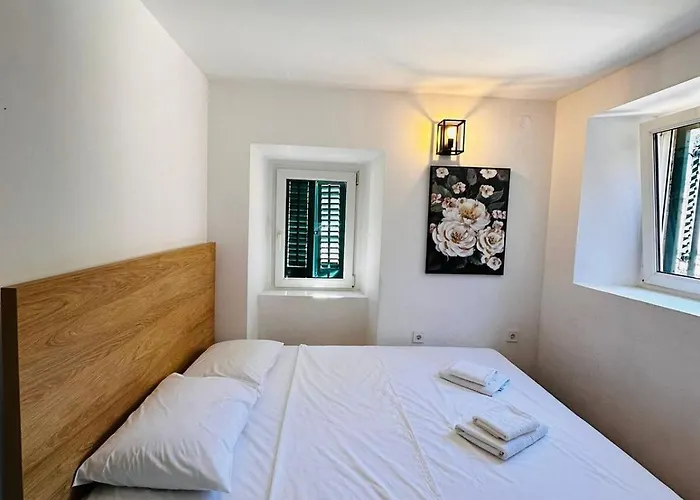 2 Charming Apartment In Kotor Old Town