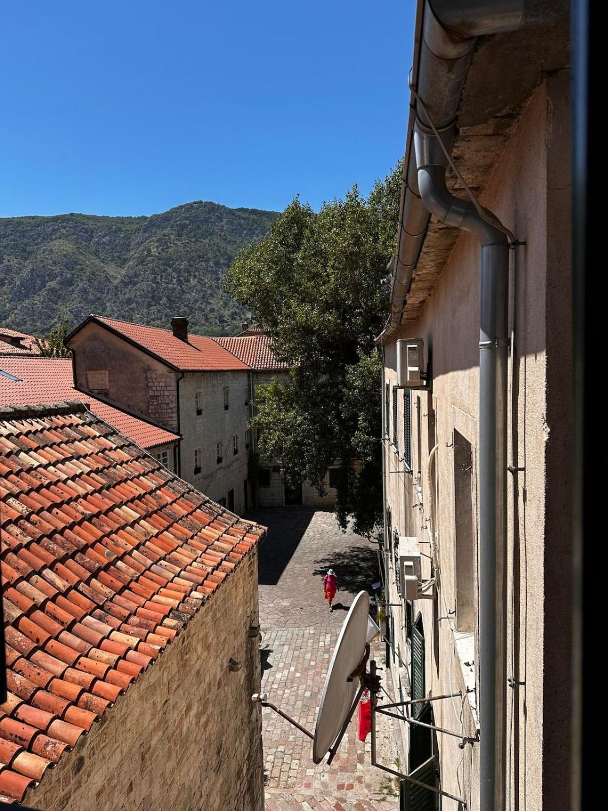2 Charming In Old Town Appartement